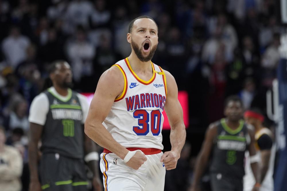 八红旗手中 八红旗手中