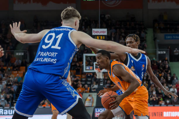 凭借三次精 凭借三次精