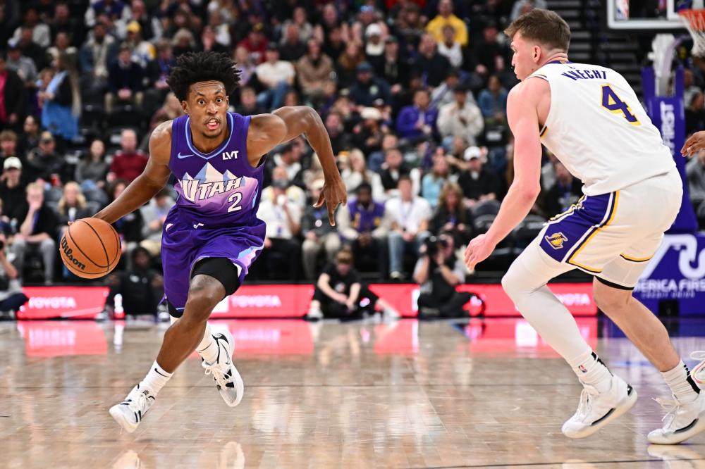 更是与队友 更是与队友